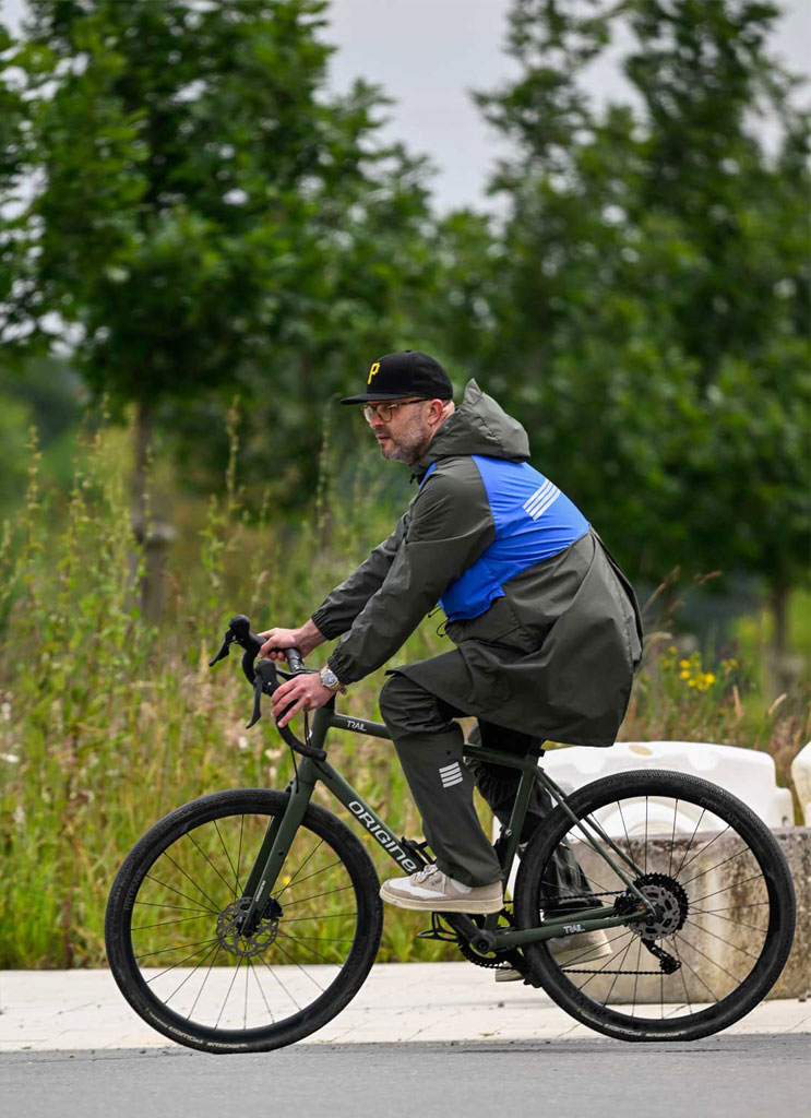 Trench impermeable et visible vélo. 5 Parka bi-colore rekis imperméable, réfléchissant pour les cyclistes urbains
